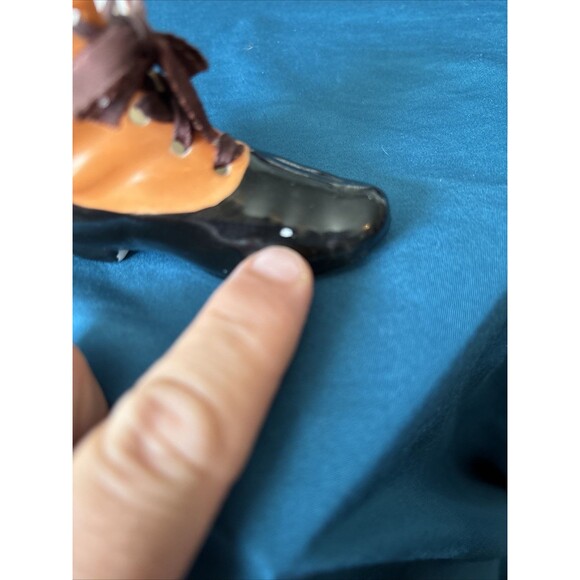 Victoria Carlsbad Austrian Porcelain 2 - "Shoes of Glass" Collection - Picture 11 of 14